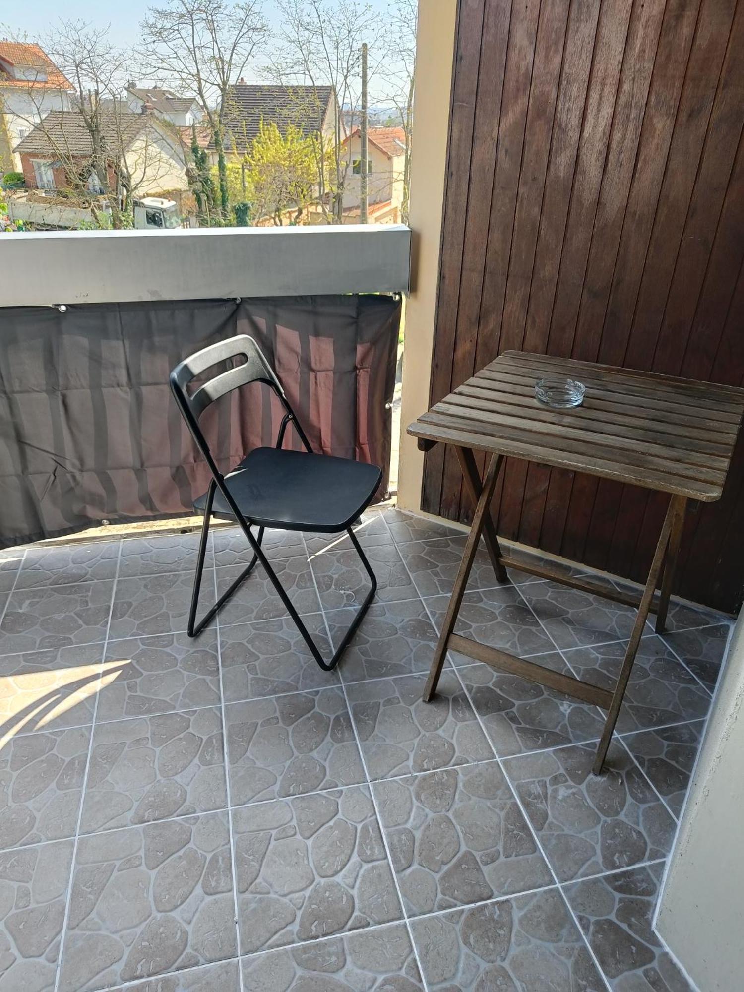 Studio Equipe Pres De Paris Argenteuil Exterior foto